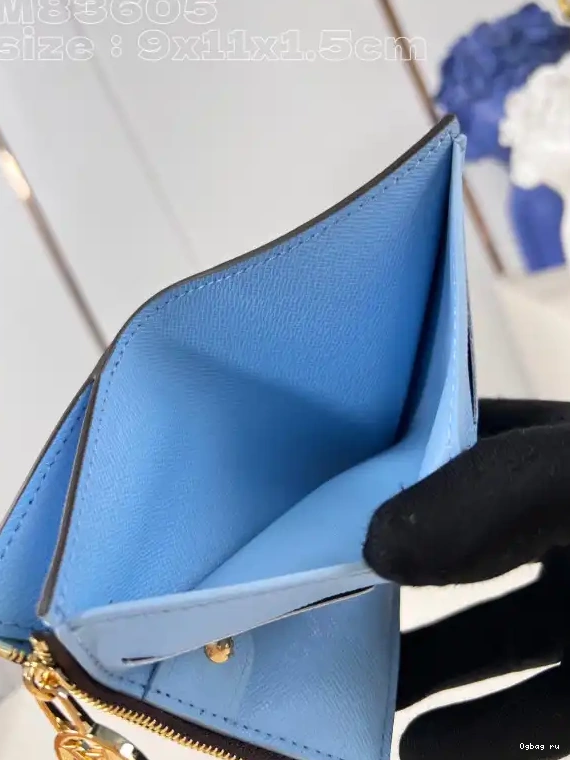 LOUIS Wallet Lisa 9*11.5*1.5CM - VUITTON 0608